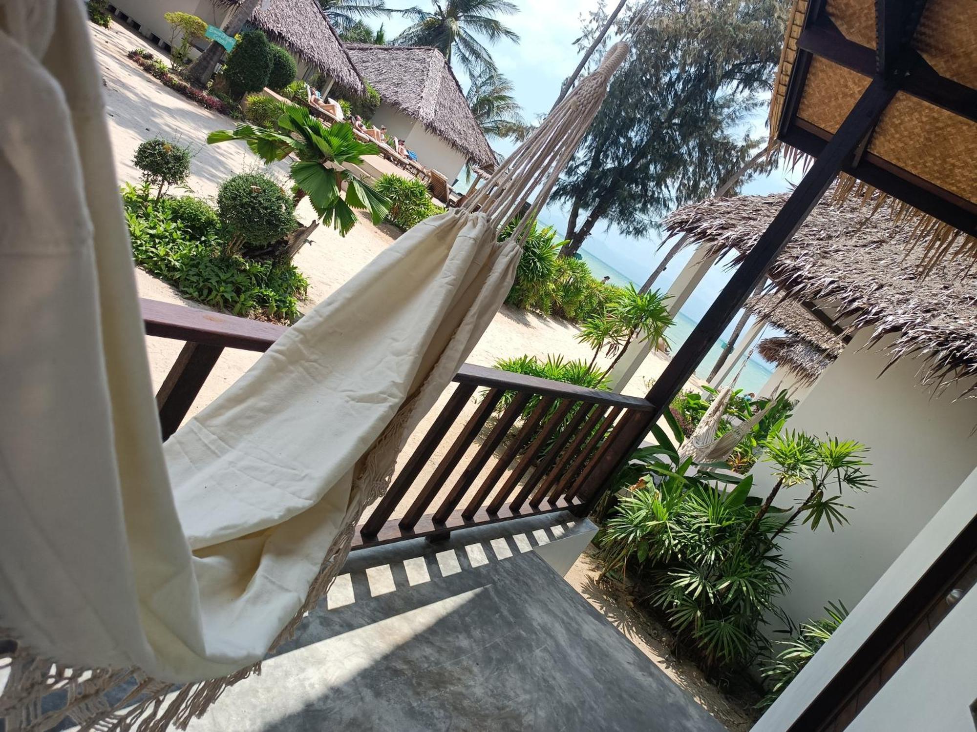 Sarana Bungalows (Adults Only) Baan Tai Exterior foto