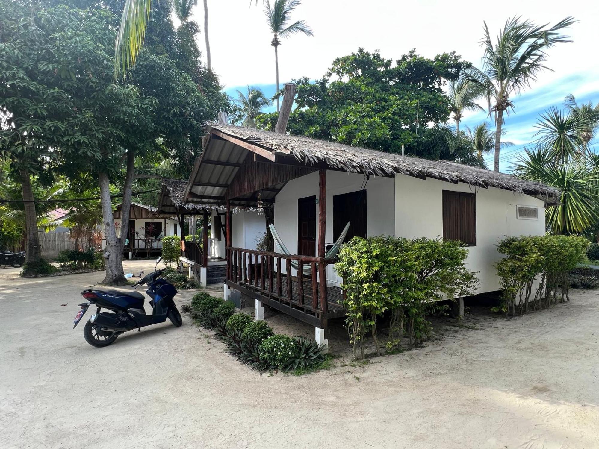 Sarana Bungalows (Adults Only) Baan Tai Habitación foto
