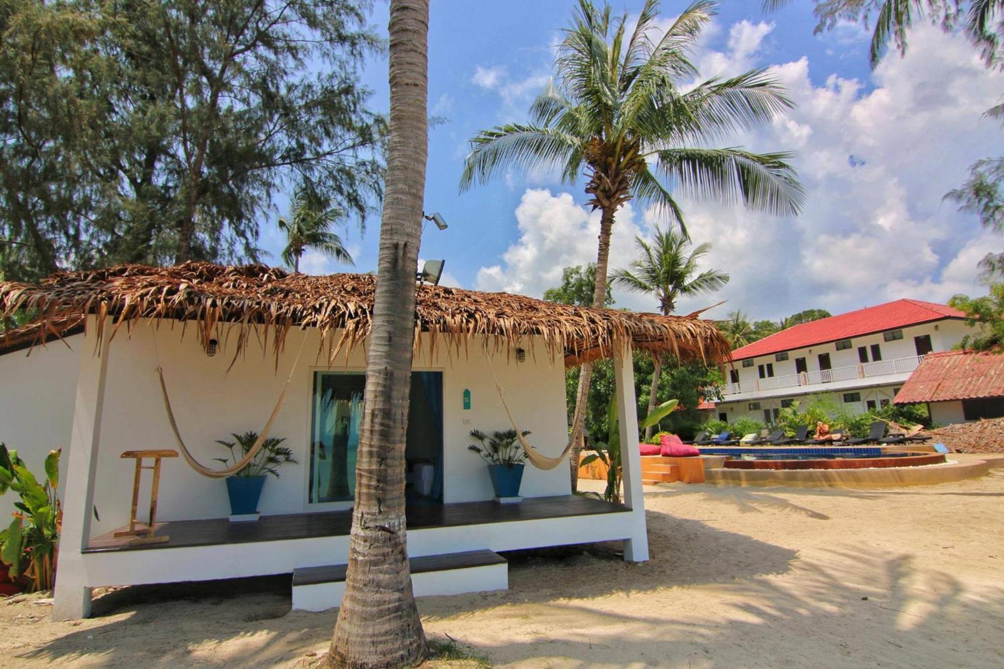 Sarana Bungalows (Adults Only) Baan Tai Exterior foto