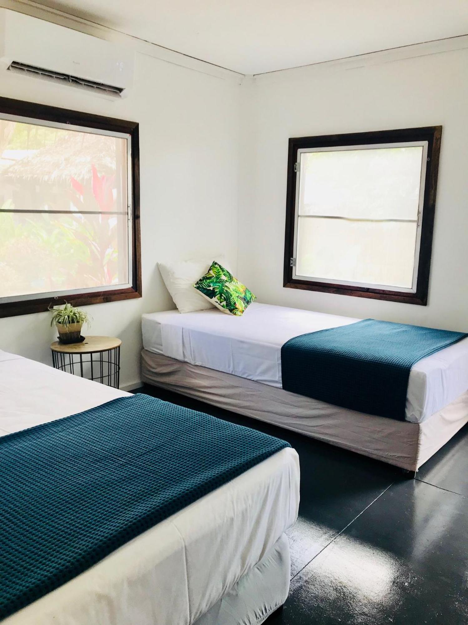 Sarana Bungalows (Adults Only) Baan Tai Habitación foto